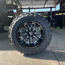     20” Wheels 🔥 35s Tahoe 