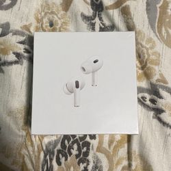 Apple AirPods Pro 2nd Generation With MagSafe Charging Case 