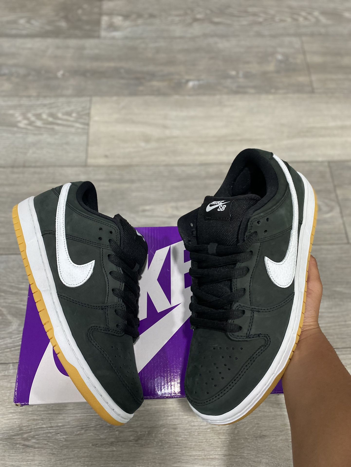 Nike Dunk Low SB Black Gum