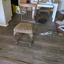 Four-Piece Chairs Look At The Pictures Really Nice I'm Sure They're Worth A Penny Just Need To Get Rid Of Them