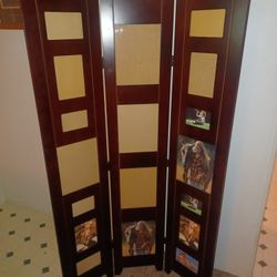 Trifold Picture Display Piece