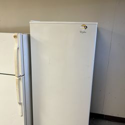 Large Stand Up Freezer 