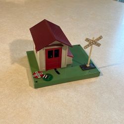 Lionel Vintage Gate House (electrical) Railroad Crossing 