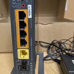 NETGEAR WNR2000 v2 Modem/Router with DD-WRT Loaded – Used, Great Condition!