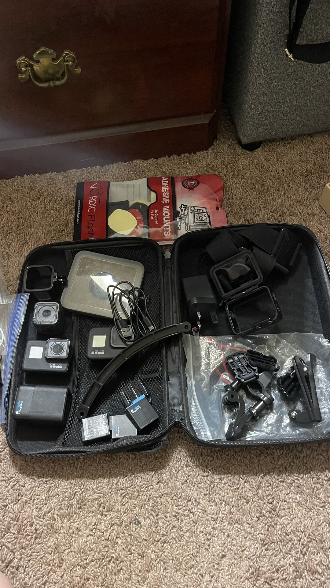 GoPro Action Camera Bundle – HERO7 Black, HERO Session, HERO5/6 Black + Batteries, Charger & Accessories