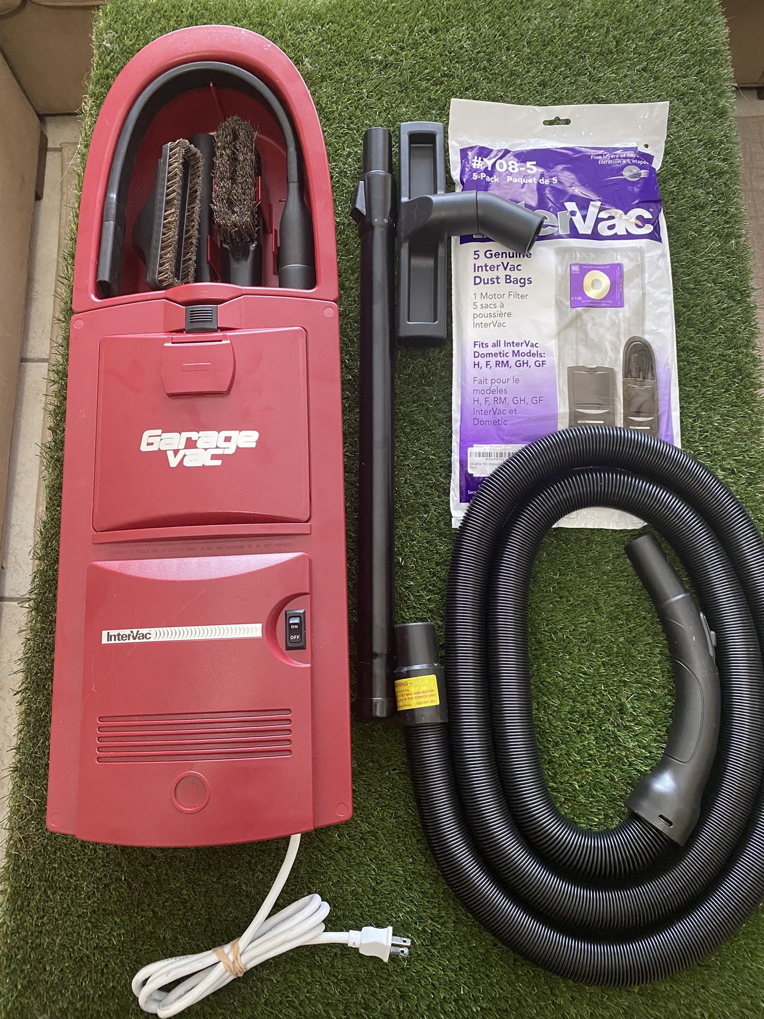 Garage Wall Vacuum (New)