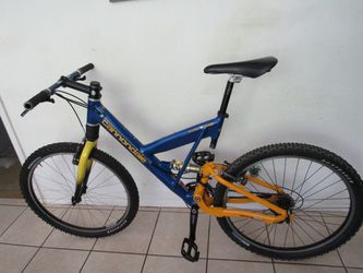 Cannondale Mountain Bike