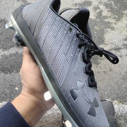 Under Armor Size 10.5 Cleats 
