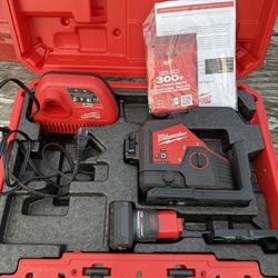 Milwaukee Laser 360 M12