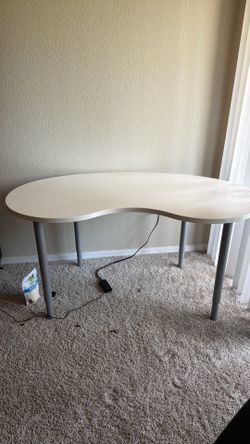 Good condition office table