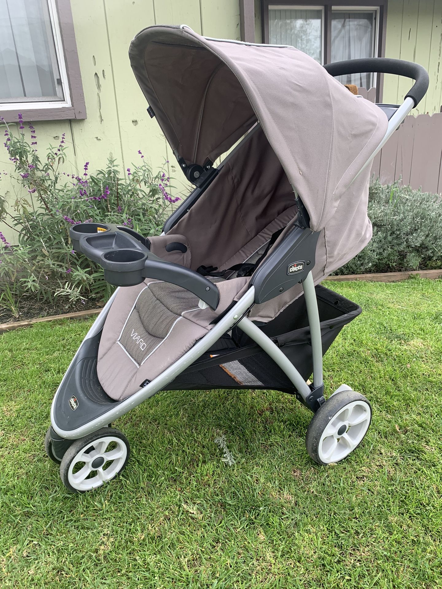 CHICCO VIARO STROLLER for Sale in Tustin CA OfferUp