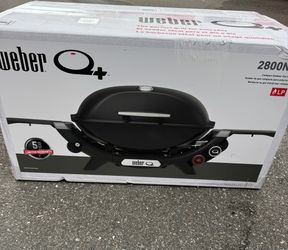 Weber gas Grill New!! Compact outdoor grill!