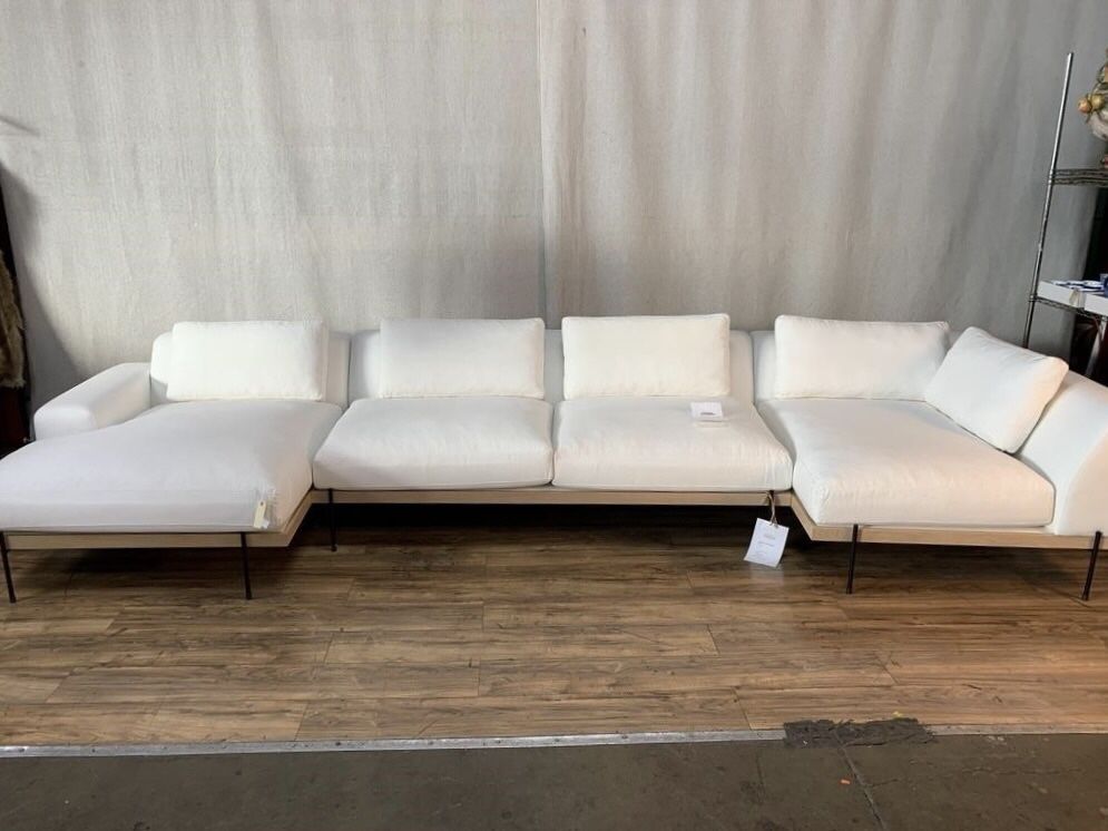 Faustine Furniture Contemporary Catalina White Sectional