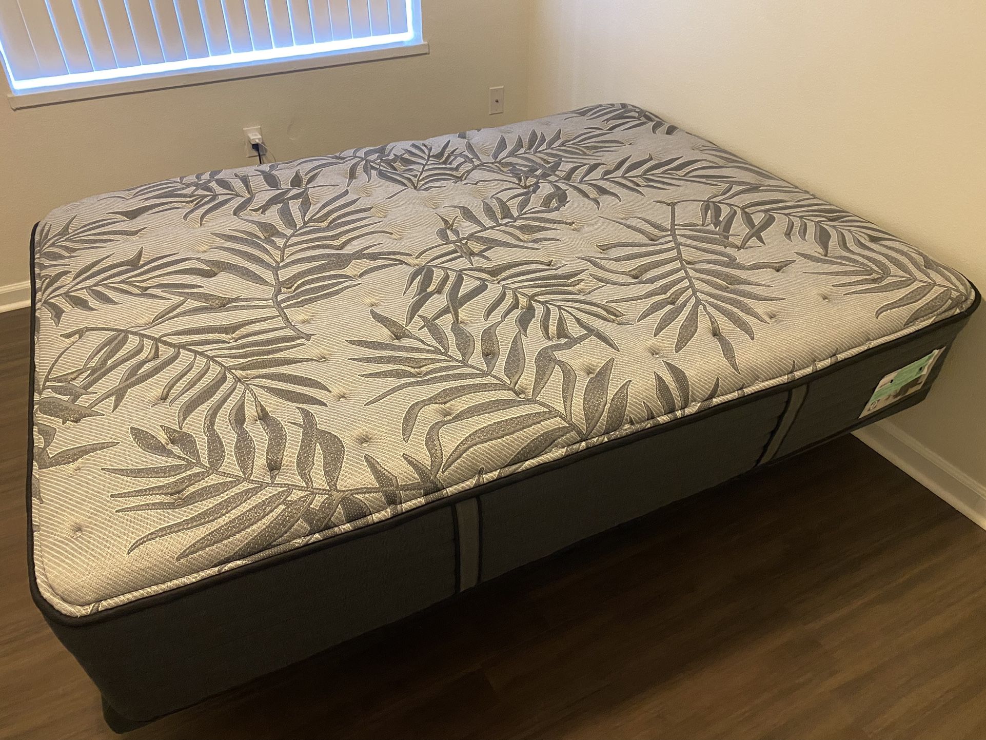 Sealy Mount Auburn Queen Mattress atelieryuwa.ciao.jp