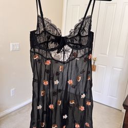 NEW Victoria’s Secret Lace Babydoll Nightie