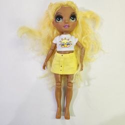 Rainbow High Junior High Sunny Madison Yellow Fashion Doll MGA