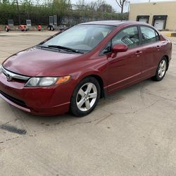 2008 honda Civic con 131 mil millas