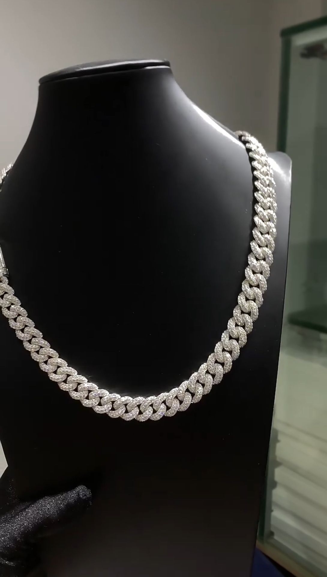 Vvs Diamonds Moissanite Cuban Link Chain