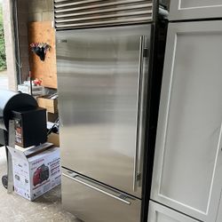 36 Inch Refrigerator 