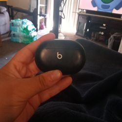 Beats Studio Earbuds 