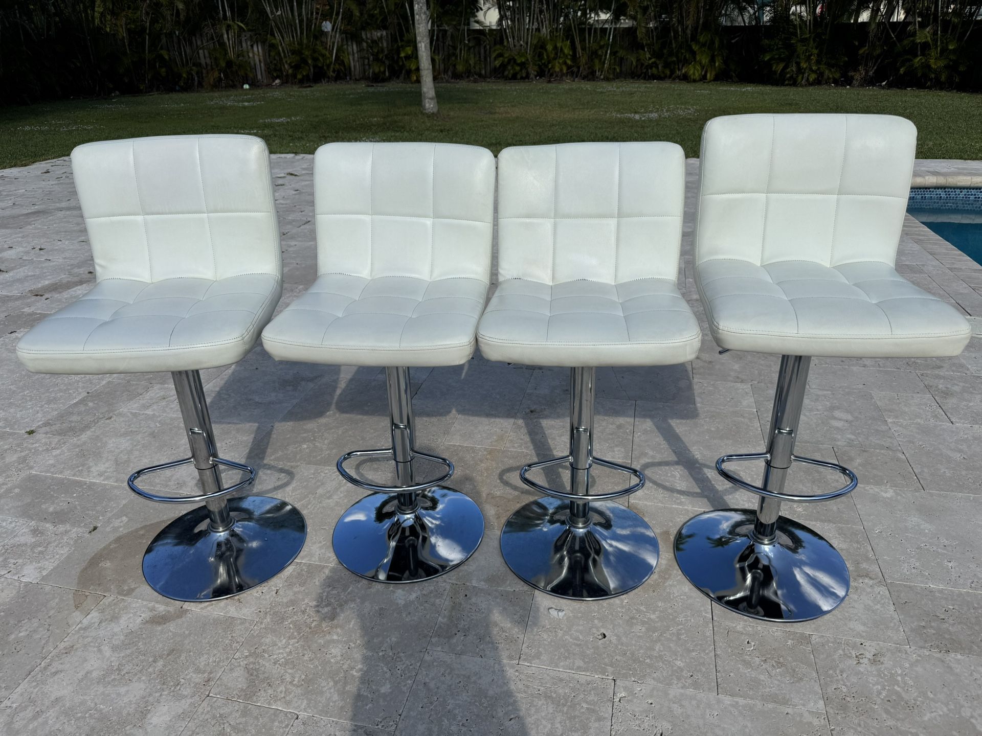 4 White Bar Stools Chairs