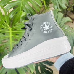 Converse Women’s Chuck Taylor All Star Size 7