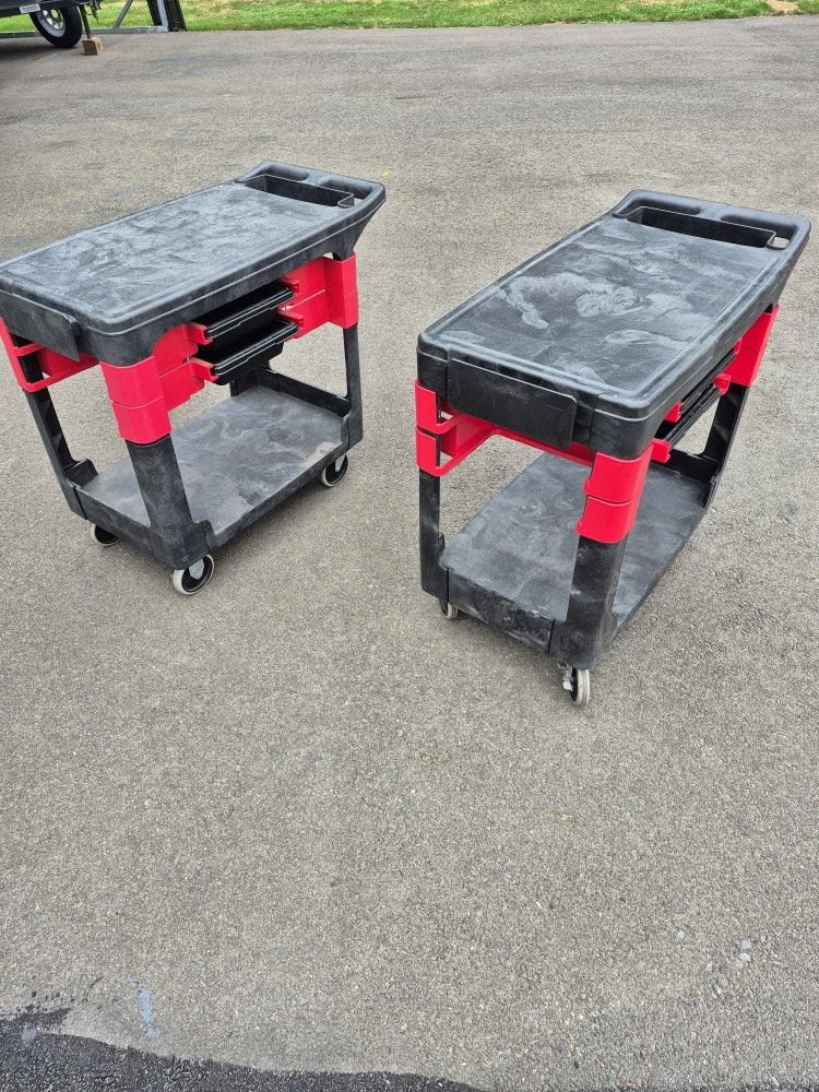 Rubbermaid Carts