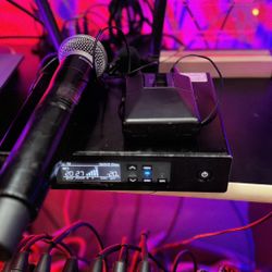 Shure QLXD4 and Sure QLXD1 Wireless Microphone System