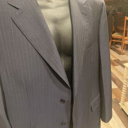 Canali Navy Pinstripe Suit – Size 44R / 38W – Made in Italy