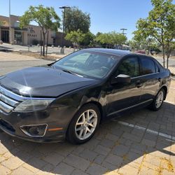 2012 Fusion COLD AC! CLEAN TITLE!!