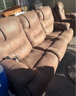 Ashley furniture Welsford Power Reclining Sofa & Recliner with adjustable headrest