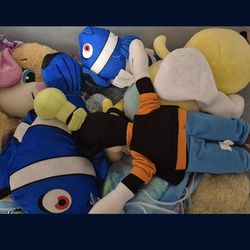$5 for a tote full of Stuffed animals/plushies