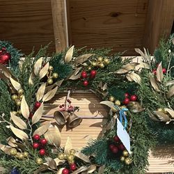 Decorative Green Wreath 