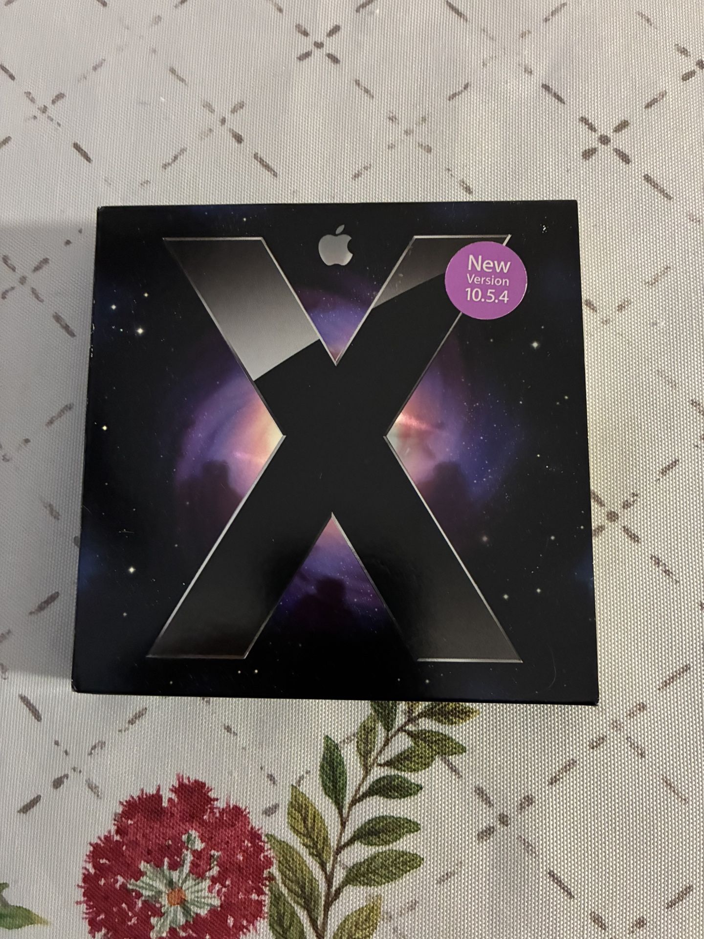 Mac OS X Leopard 10.5.4 in box Install DVD