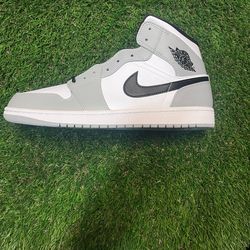 Jordan 1 smoked gray sz 11
