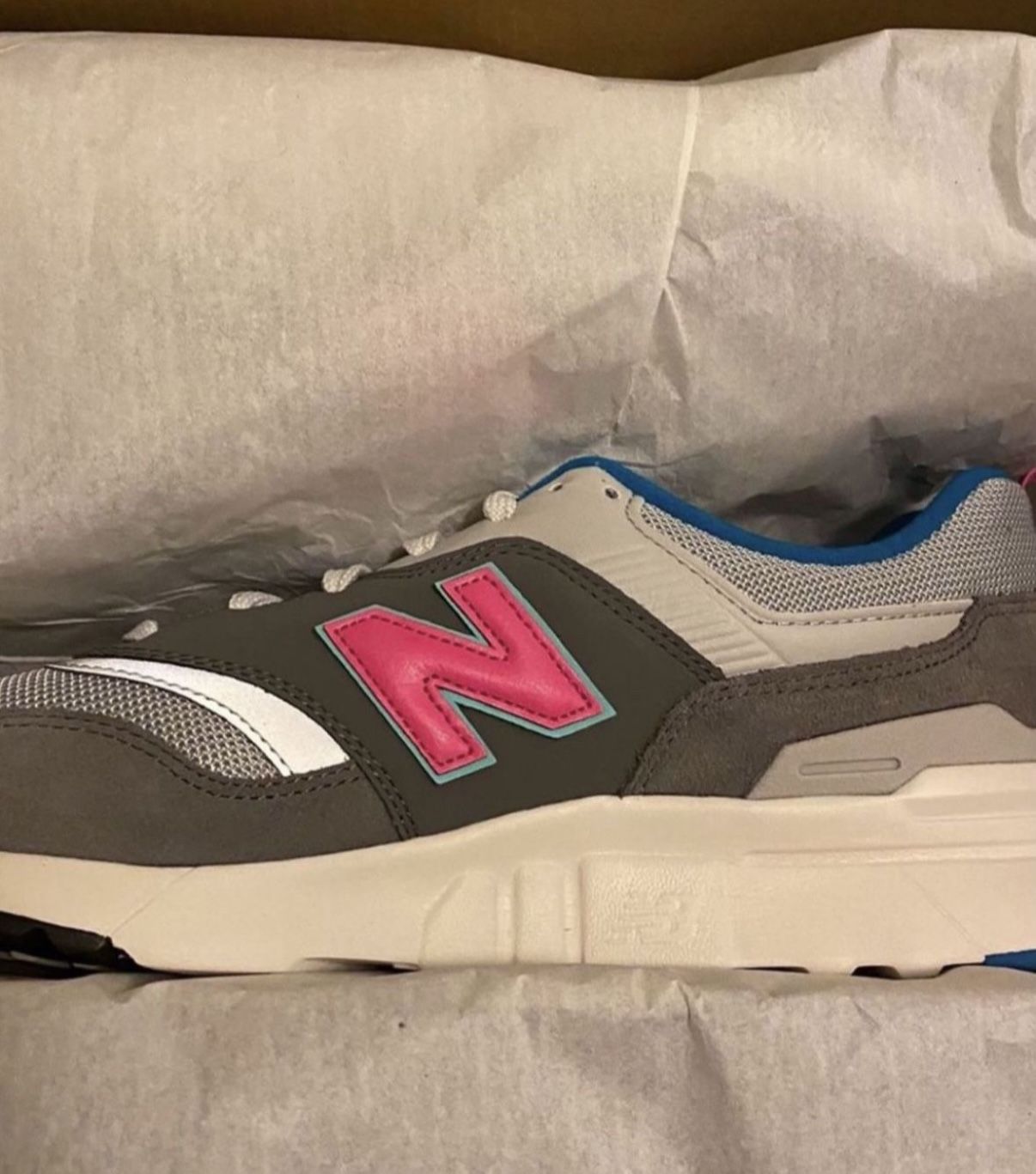 New balance 997H size 11