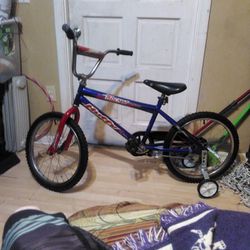 BMX Bike With Removable Training Wheels $20