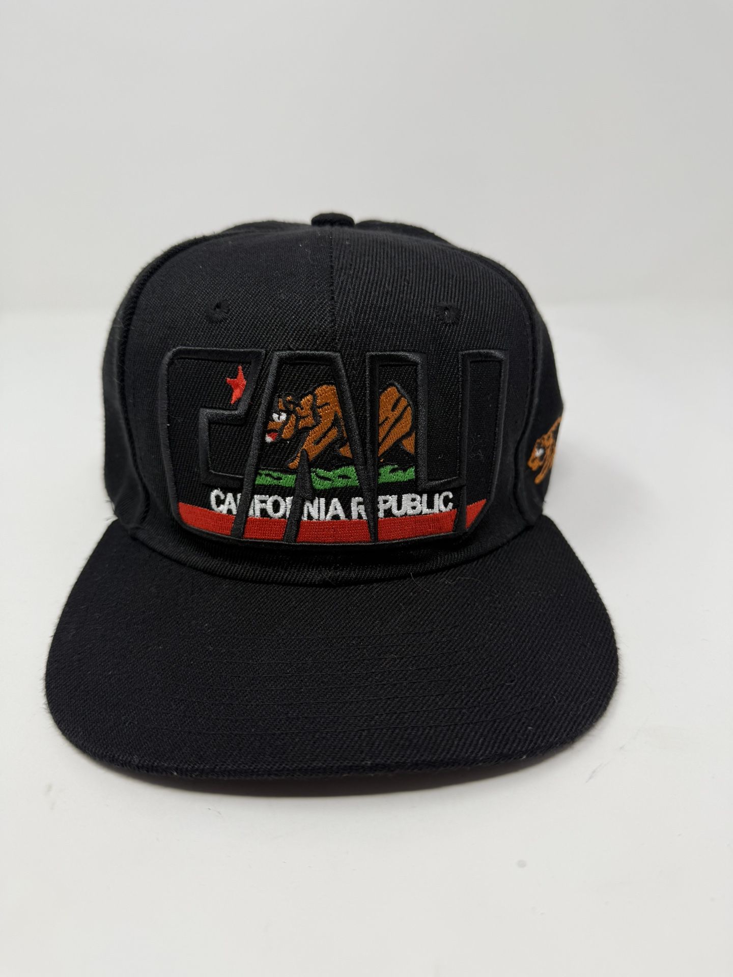 California Republic Snapback Adjustable Hat Black