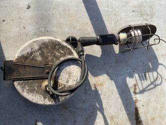 Extension Cord Reel with Hand Lamp