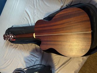 Mitchell 6 String with Amp