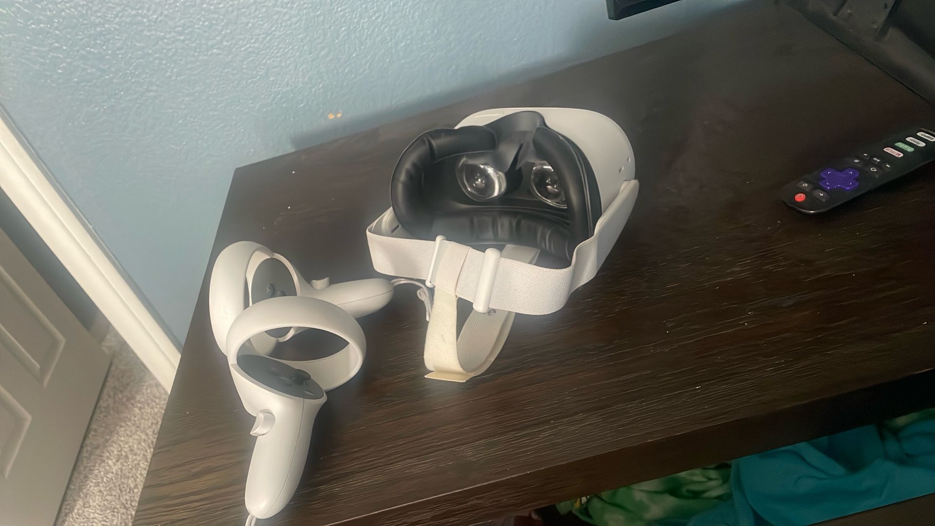 Quest 2 VR Headset