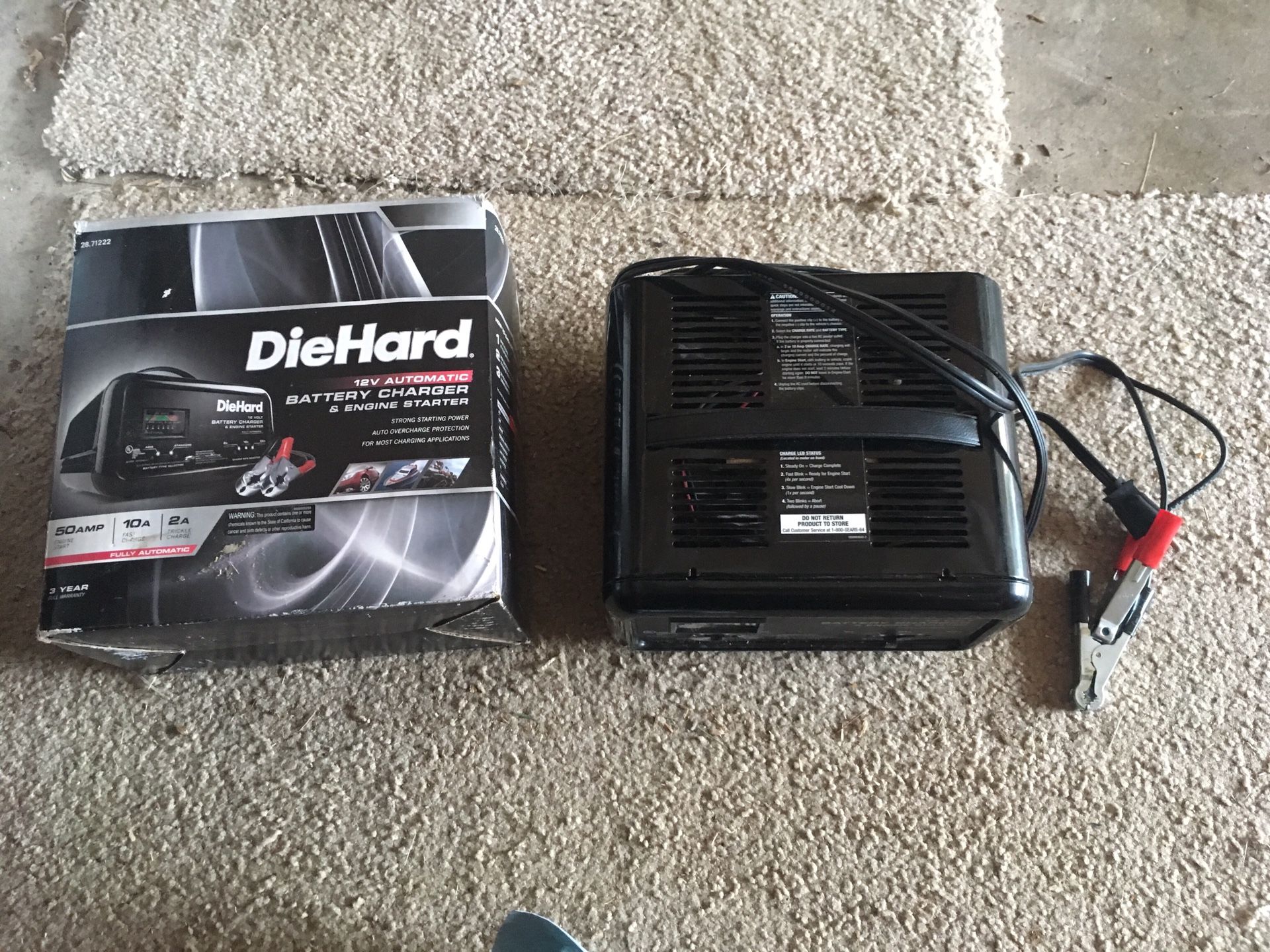 DIE HARD BATTERY CHARGER W/ ENGINE START