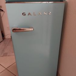 Fridge & Microwave set