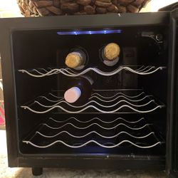 12 Bottle Wine Cooler 