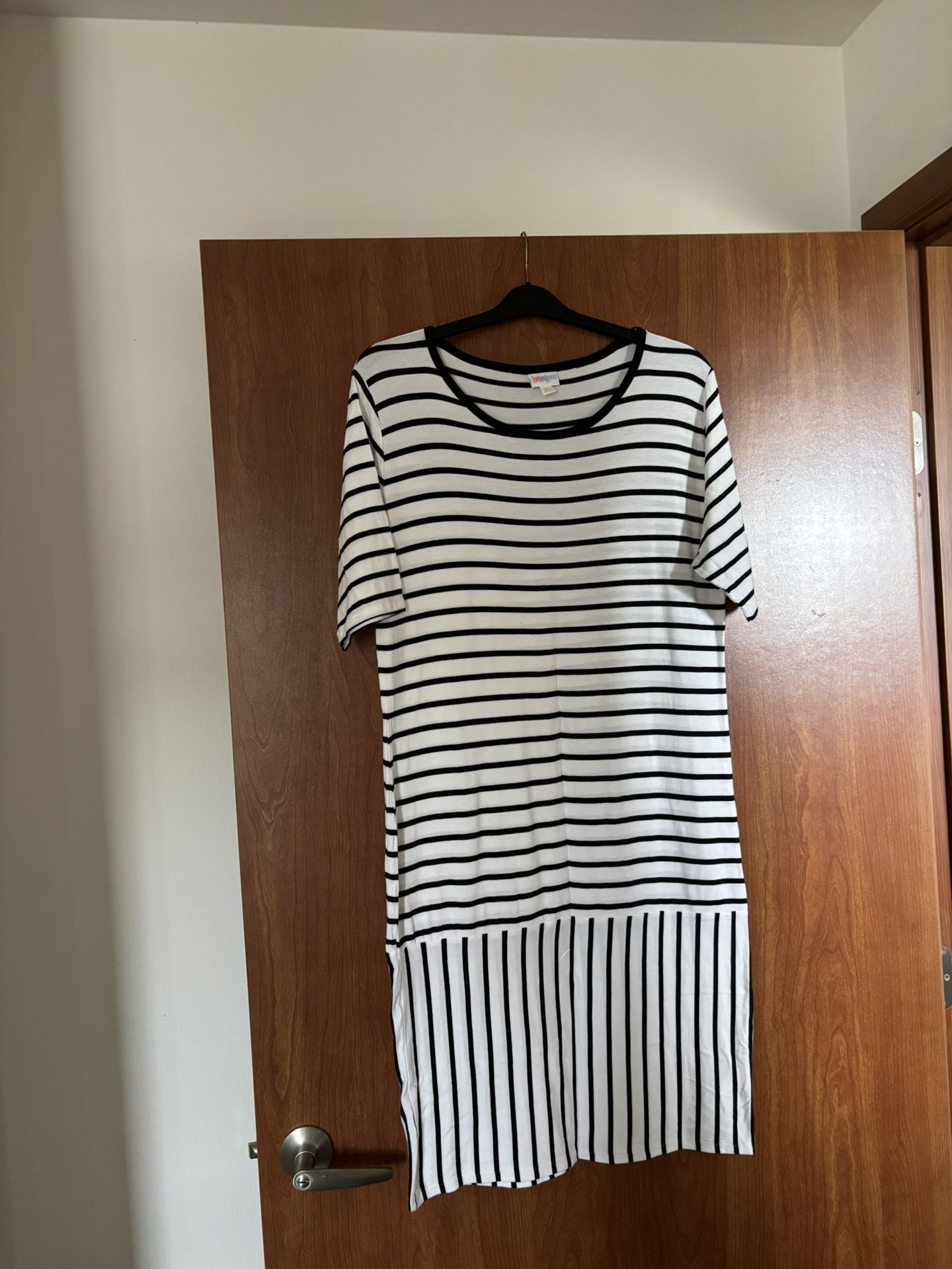 LuLaRoe Short Sleeve Mini Pencil Dress ( Julia) 3XL