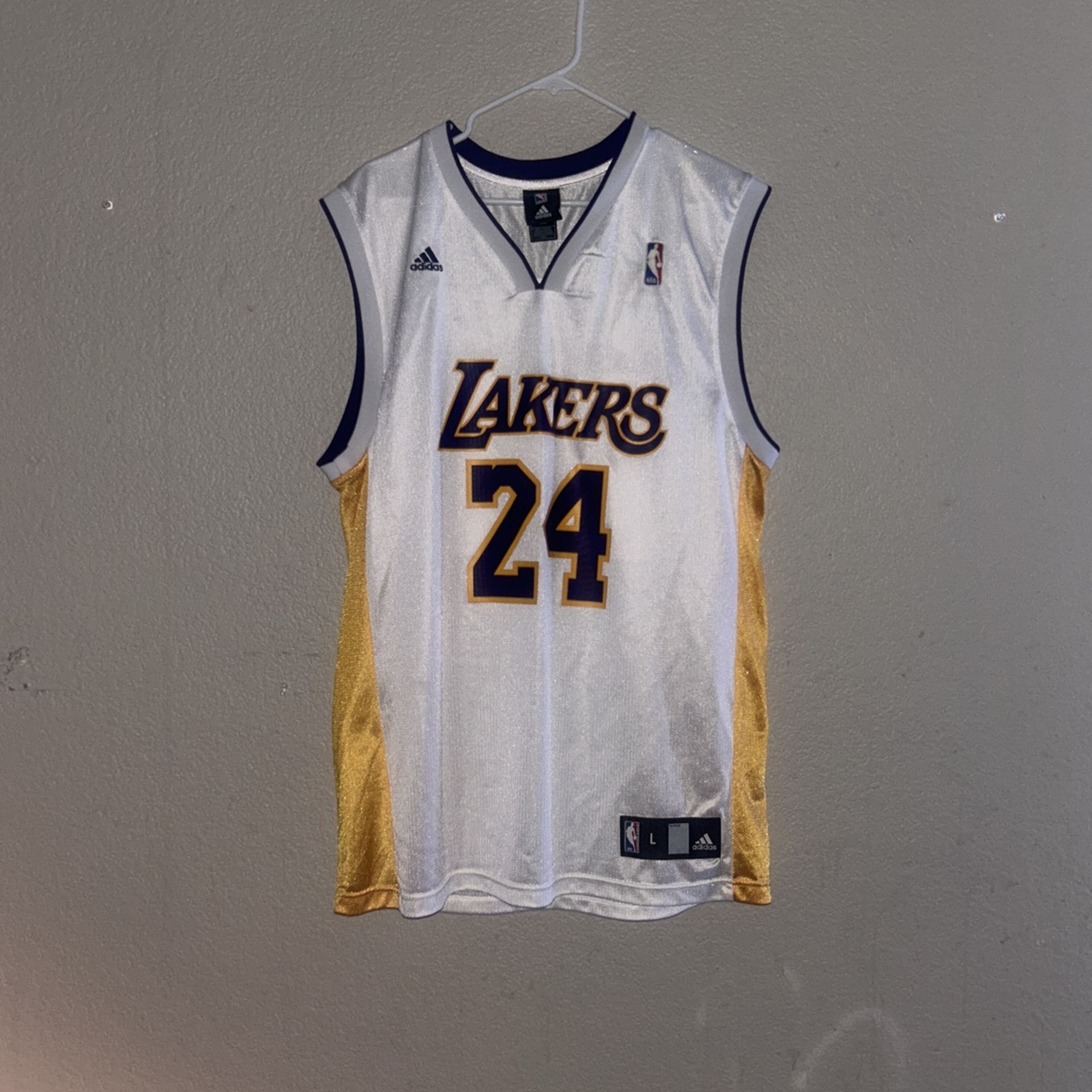 Kobe Bryant Jersey Los Angeles Lakers #24 Stitched White Adidas Jersey M Large