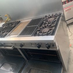 VIKING PRO 60” GAS RANGE Stove