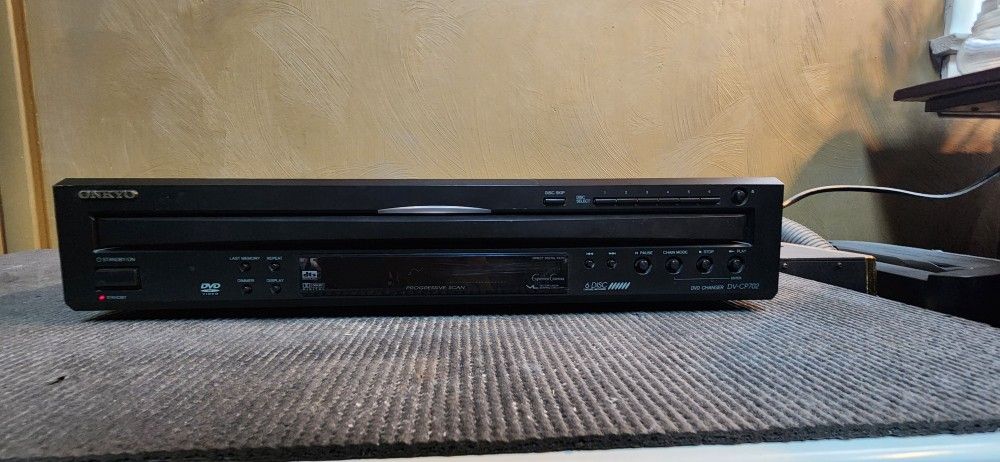 ONKYO 6 DISC DVD/CD changer