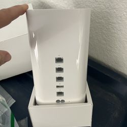 Apple Access Point, Mac Computer 