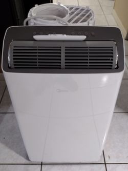 Midea 12000 BTU DOE SmartCool Inverter Window Air Conditioner 550 sq ft Remote